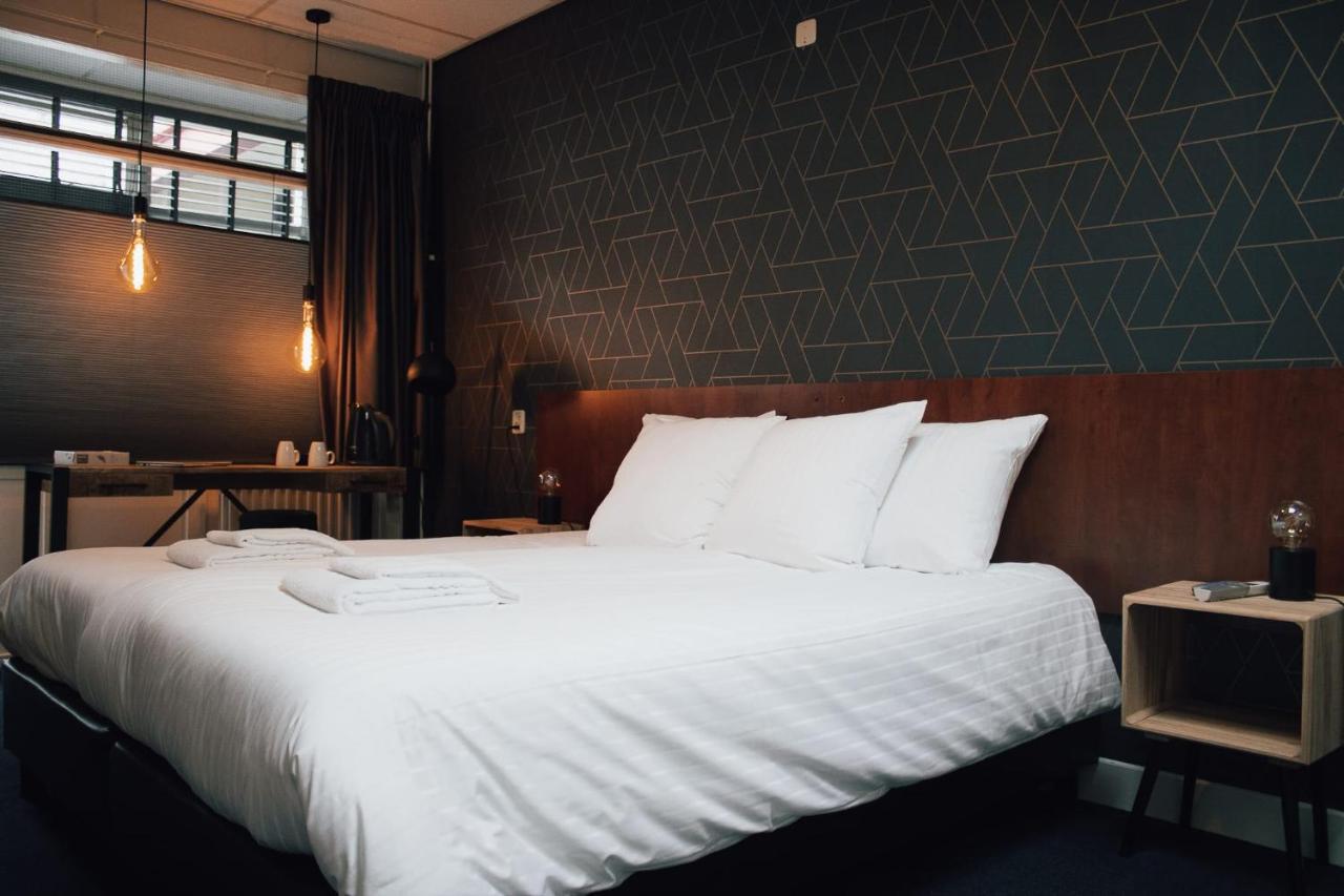 Hotel Duhoux Wirdum Bagian luar foto